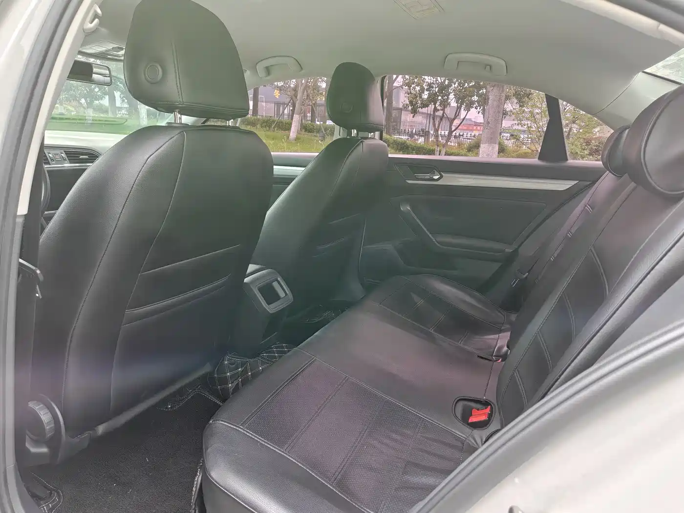 Volkswagen Lamando 2018 230TSI DSG Trend Edition фото 7