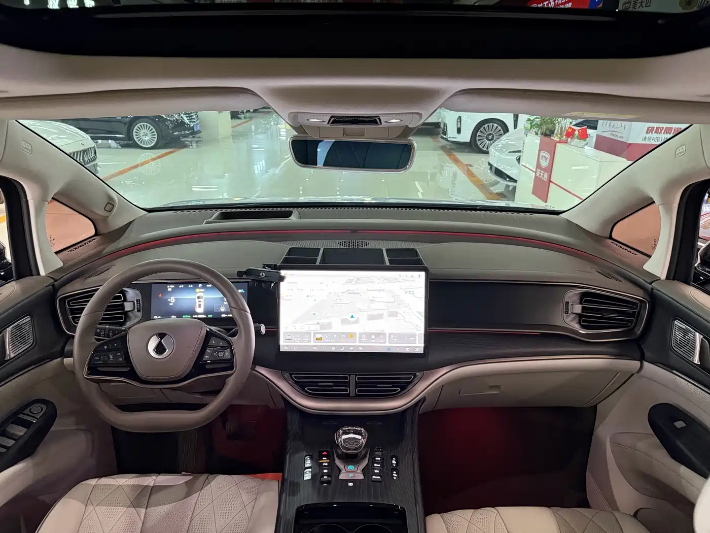 Denza D9 2022 DM-i 970 AWD Flagship фото 10