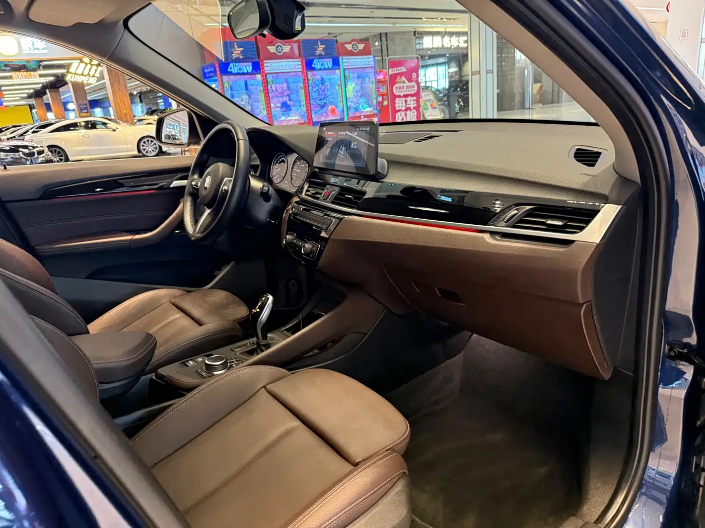BMW X1 2022 sDrive25Li Leading фото 9