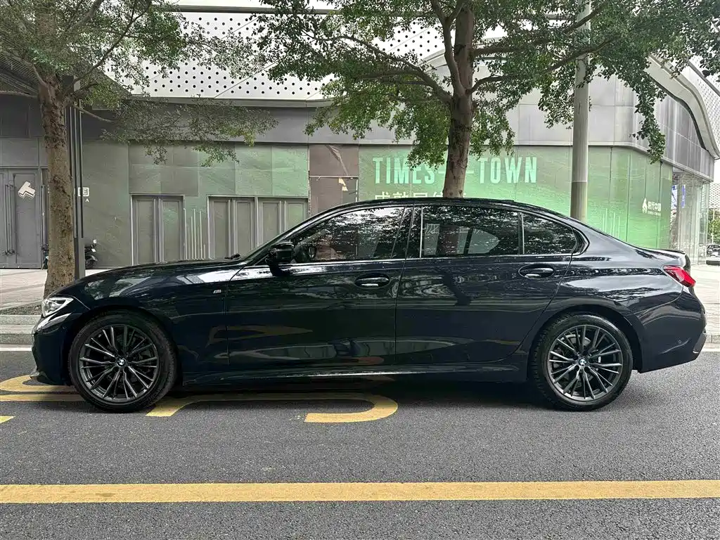 BMW 3 Series 2021 325Li M Sport Night Edition фото 10