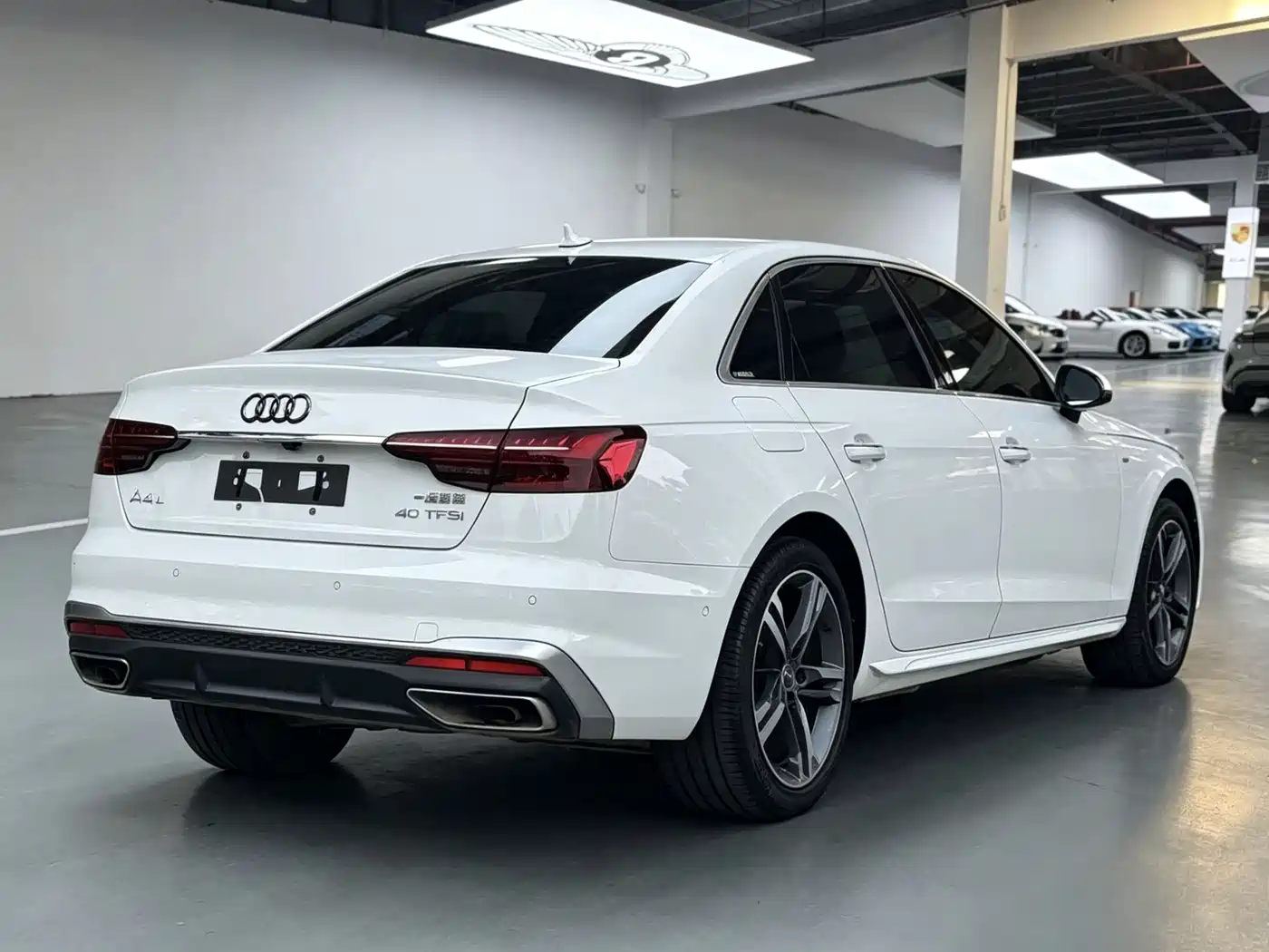 Audi A4L 2020 40 TFSI Luxury Dynamic фото 9