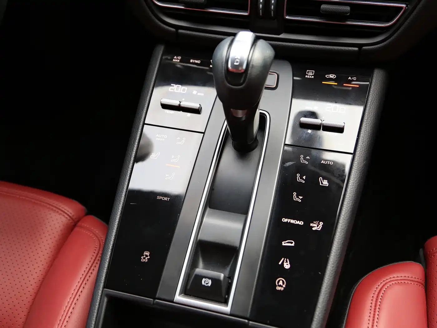 Porsche Macan 2022 Macan 2.0T фото 10