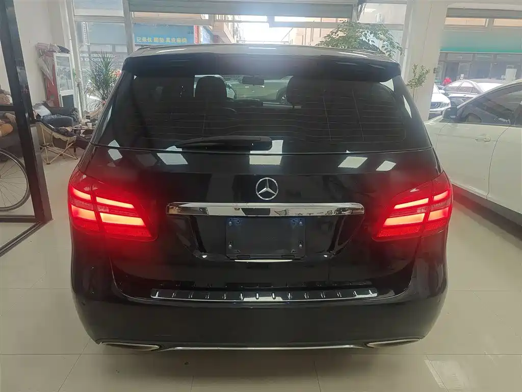 Mercedes-Benz B-Class 2015 B 200 Style фото 4