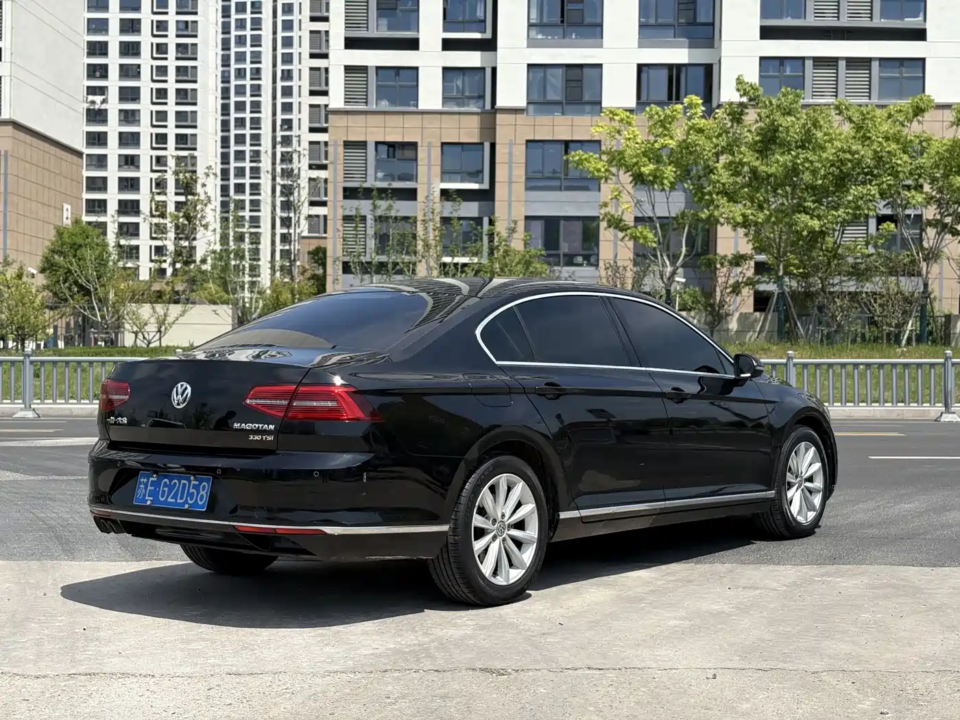 Volkswagen Magotan 2017 330TSI DSG Leading фото 9