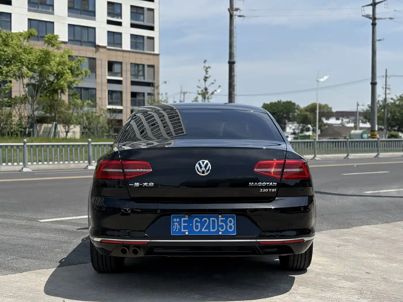 Volkswagen Magotan 2017 330TSI DSG Leading фото 8