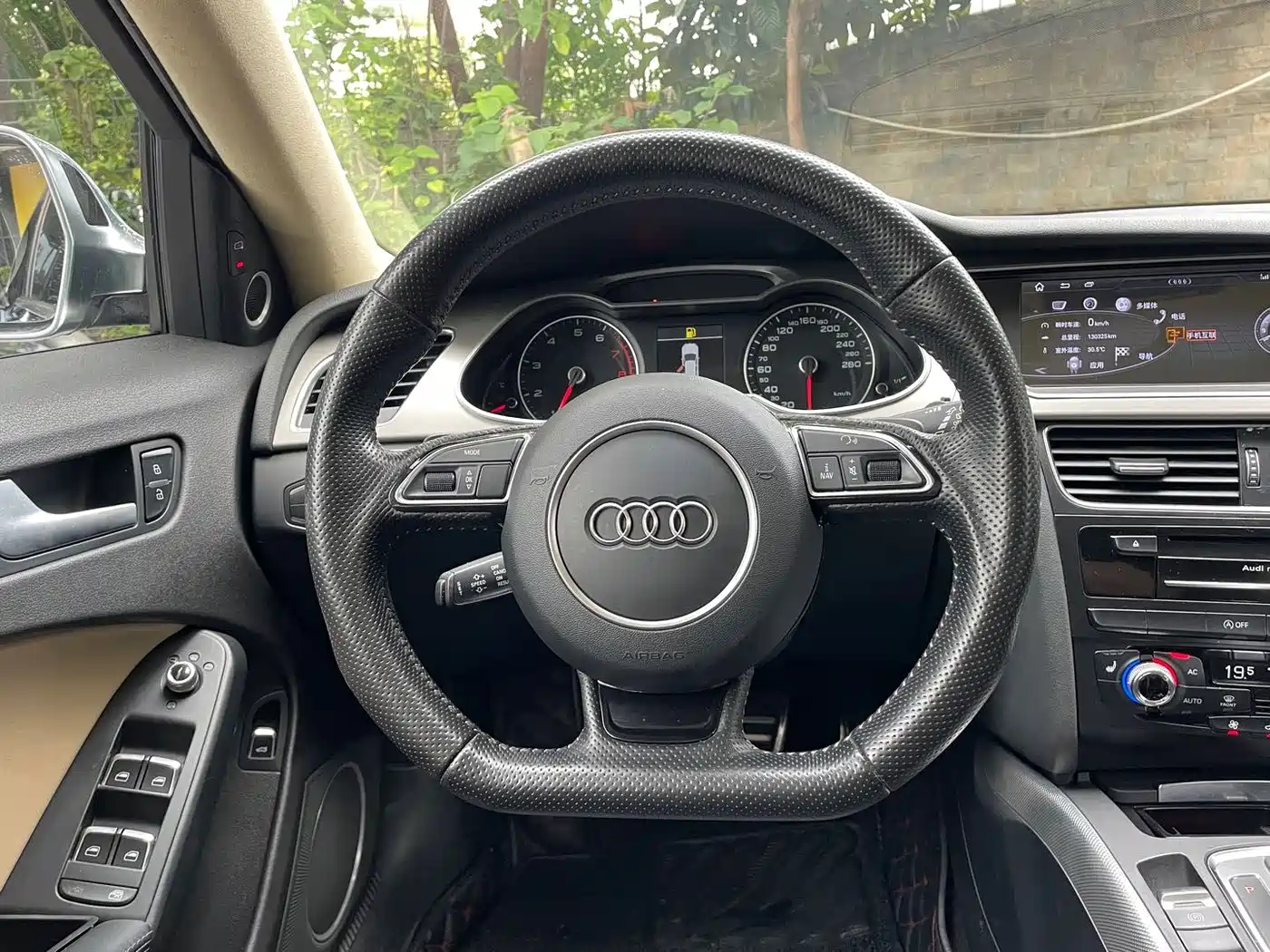 Photo 14 - Audi A4 (Import)