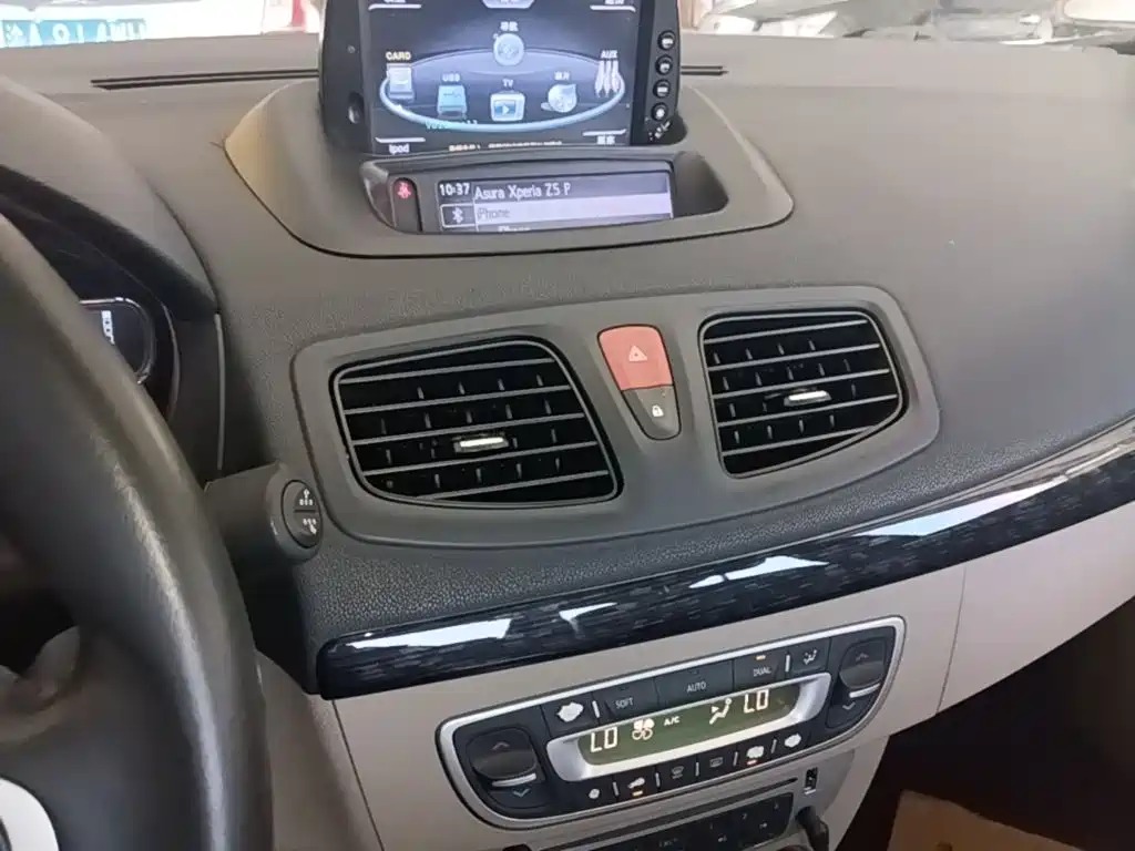 Renault Fluence 2015 2015 2.0L Fashion Edition