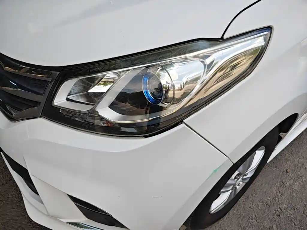 SAIC Maxus Maxus G10 2019 2019 Facelift PLUS 2.0T Automatic Elite Edition China VI