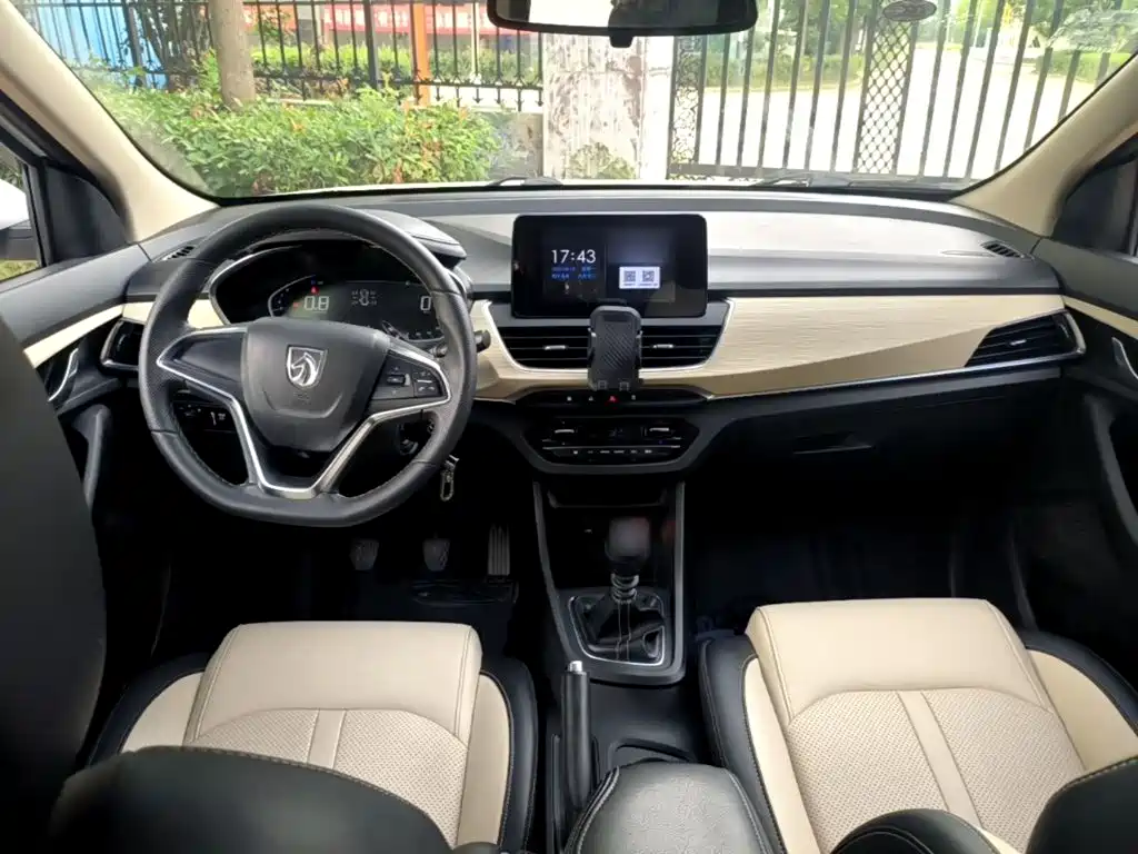 Baojun 360 2019 2018 1.5L Manual Luxury Model China V