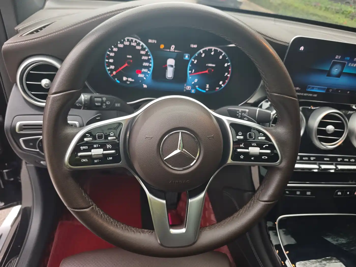 Mercedes-Benz GLC 2022 Facelift GLC 260 L 4MATIC Dynamic фото 11