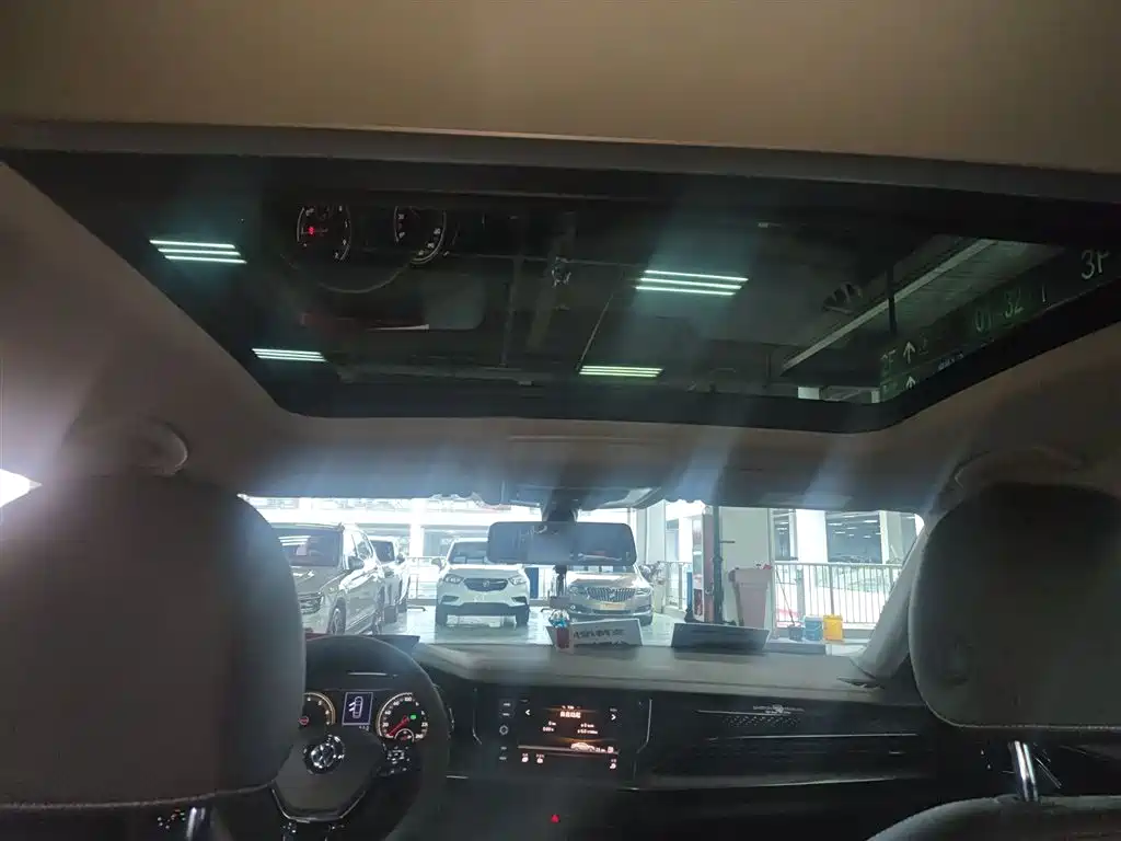 Volkswagen Passat 2019 330TSI Elite (China V) фото 14