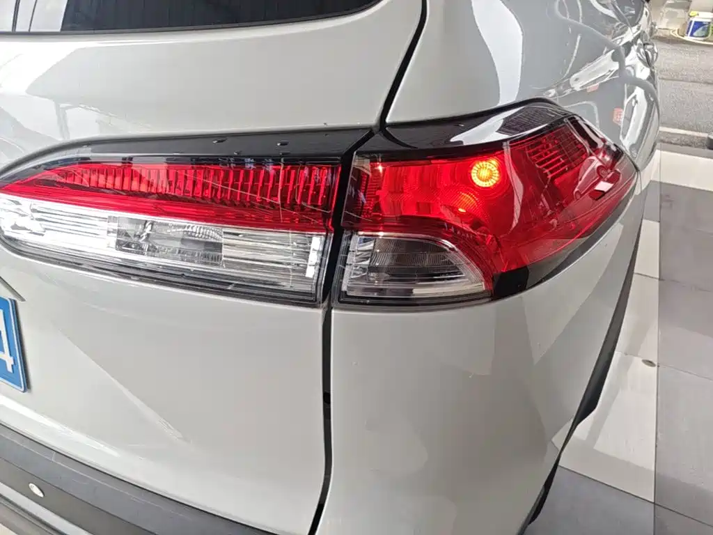 Toyota Frontlander 2025 2024 2.0L CVT Elite Plus Edition