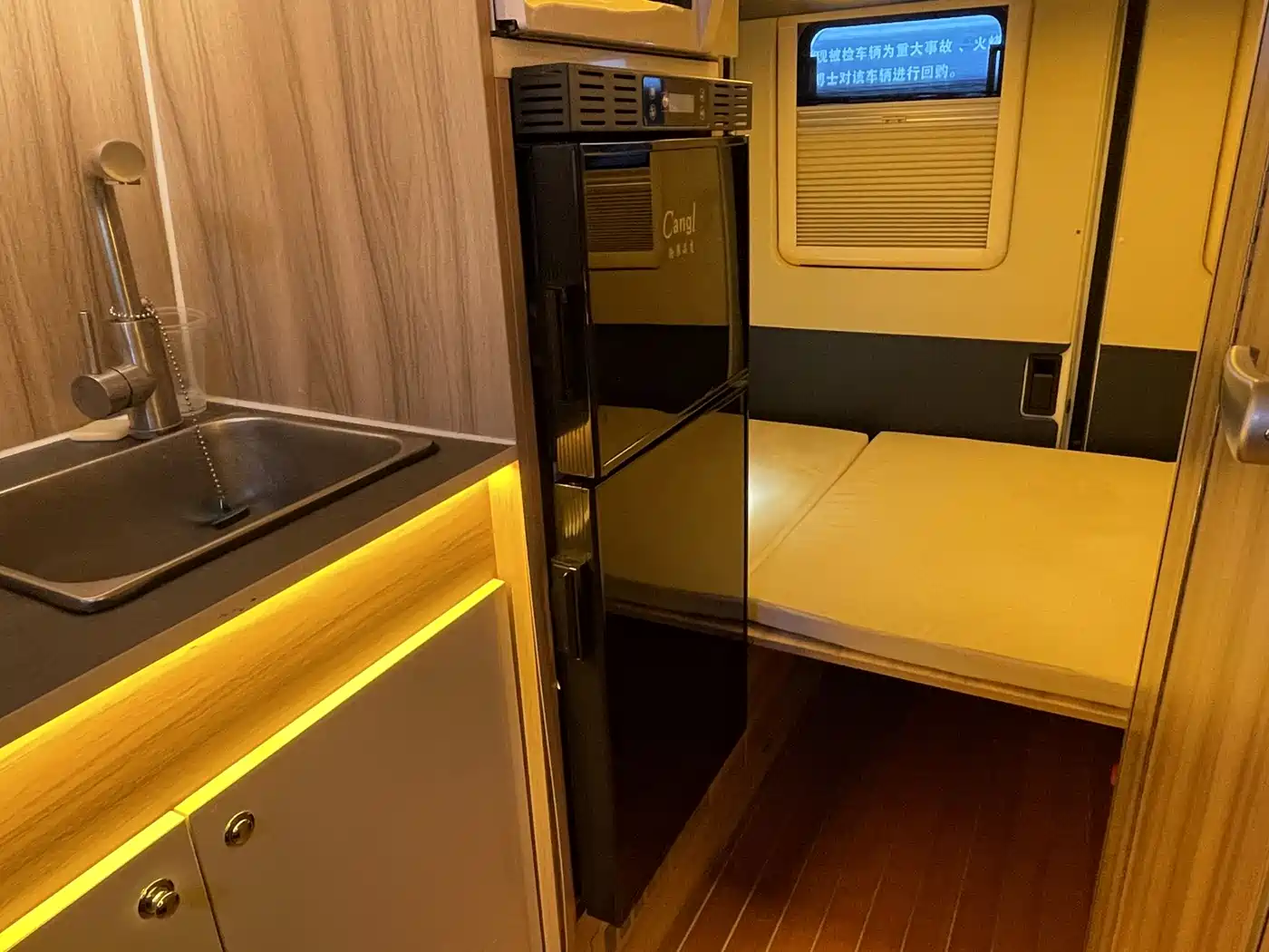 SAIC Maxus MAXUS V90 RV 2021 2.0T Traveler V90 Self-contained Type B RV Flagship Version фото 21