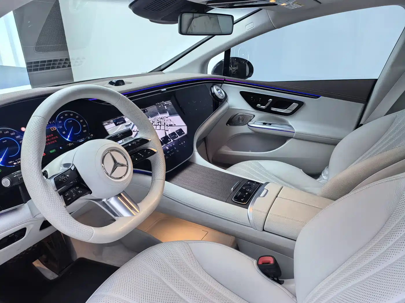 Mercedes-Benz EQE 2025 500 4MATIC Flagship фото 10