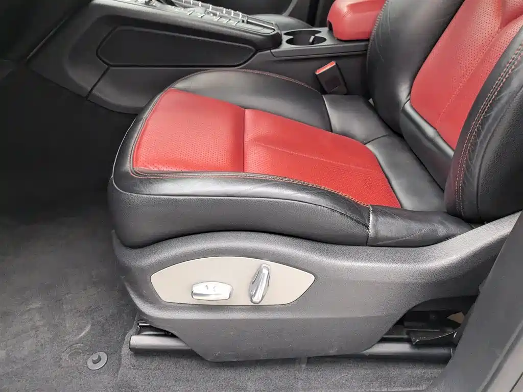 Porsche Macan 2017 Macan 2.0T фото 20