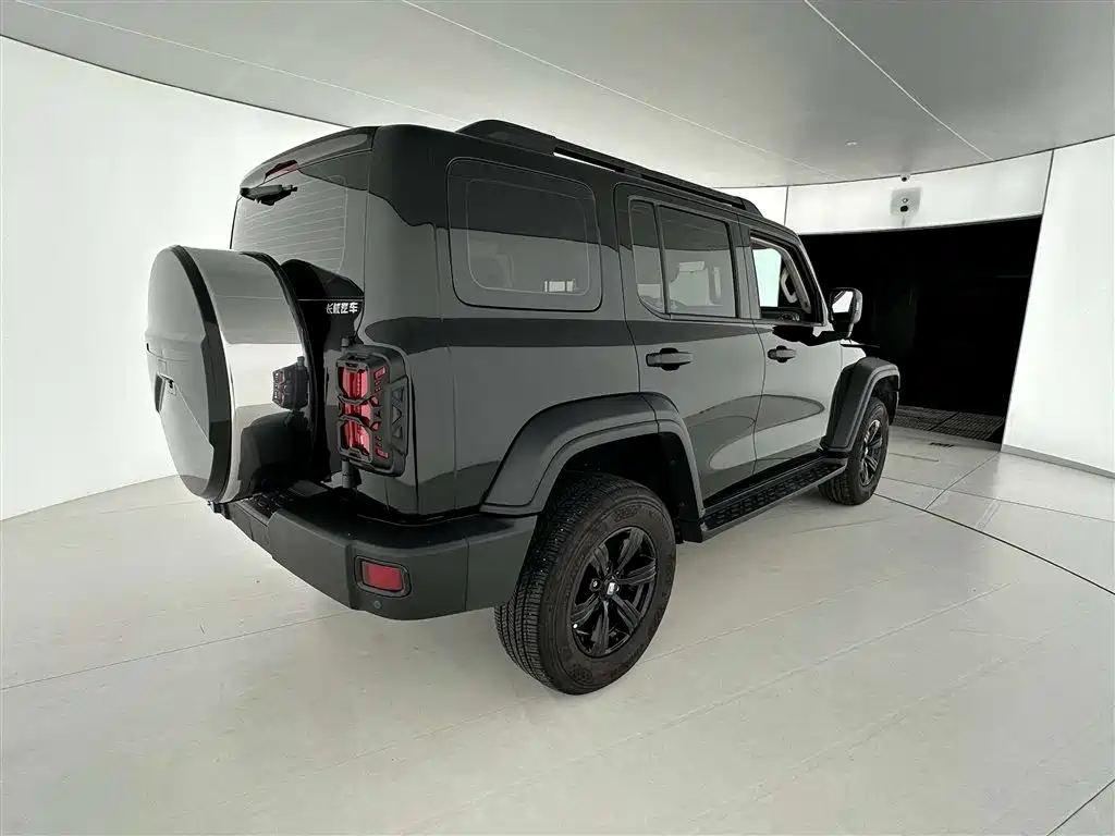 Tank 300 2023 Off-Road Edition 2.0T Challenger фото 3