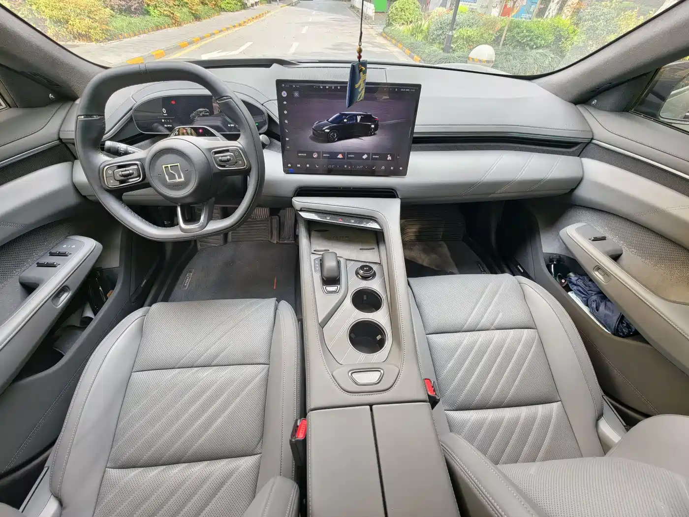 ZEEKR EXTREME KRYPTON 001