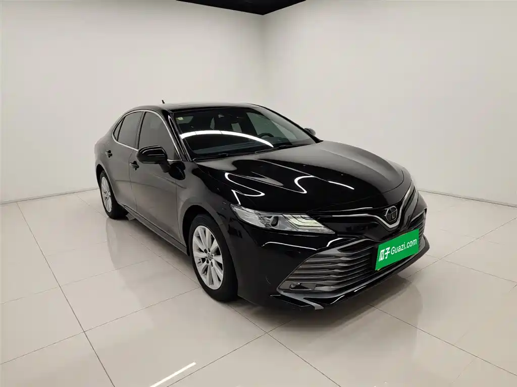 Toyota Camry 2018 2.0G Luxury Edition фото 22