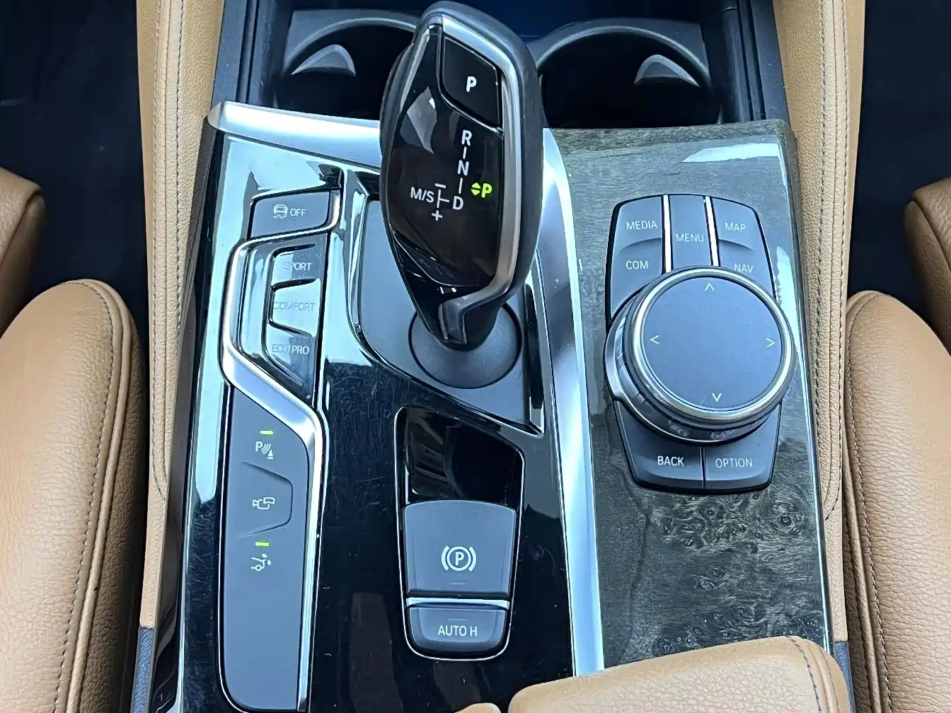 BMW 6 Series GT 2018 630i M Sport Package фото 33
