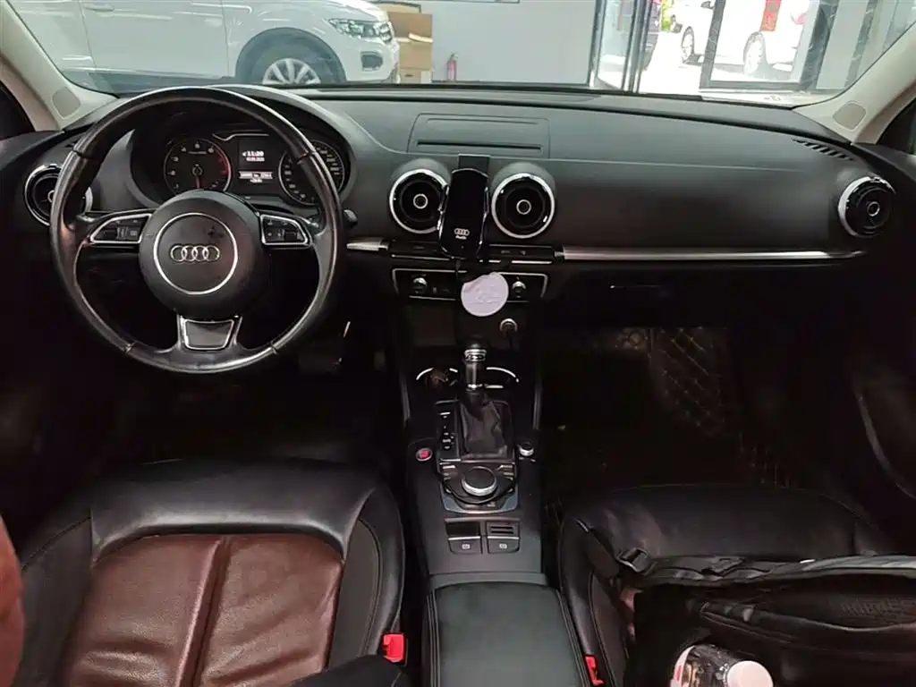 Audi A3 2016 Limousine 40 TFSI Style фото 6