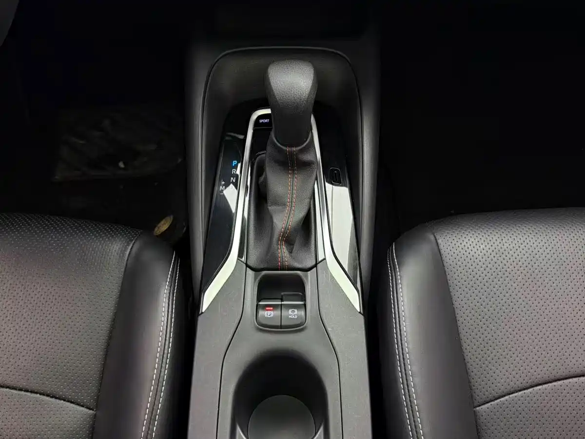Toyota Corolla 2021 1.2T S-CVT Elite PLUS Edition фото 10