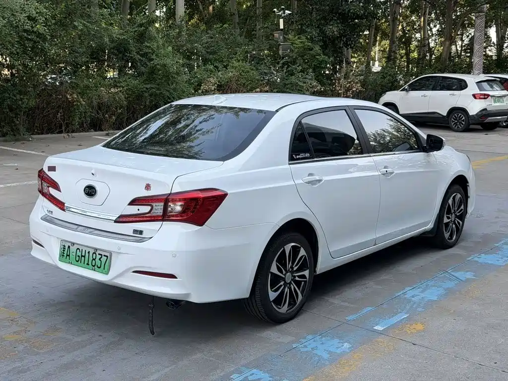 BYD Qin New Energy 2015 2015 1.5T Double Champion Flagship Plus