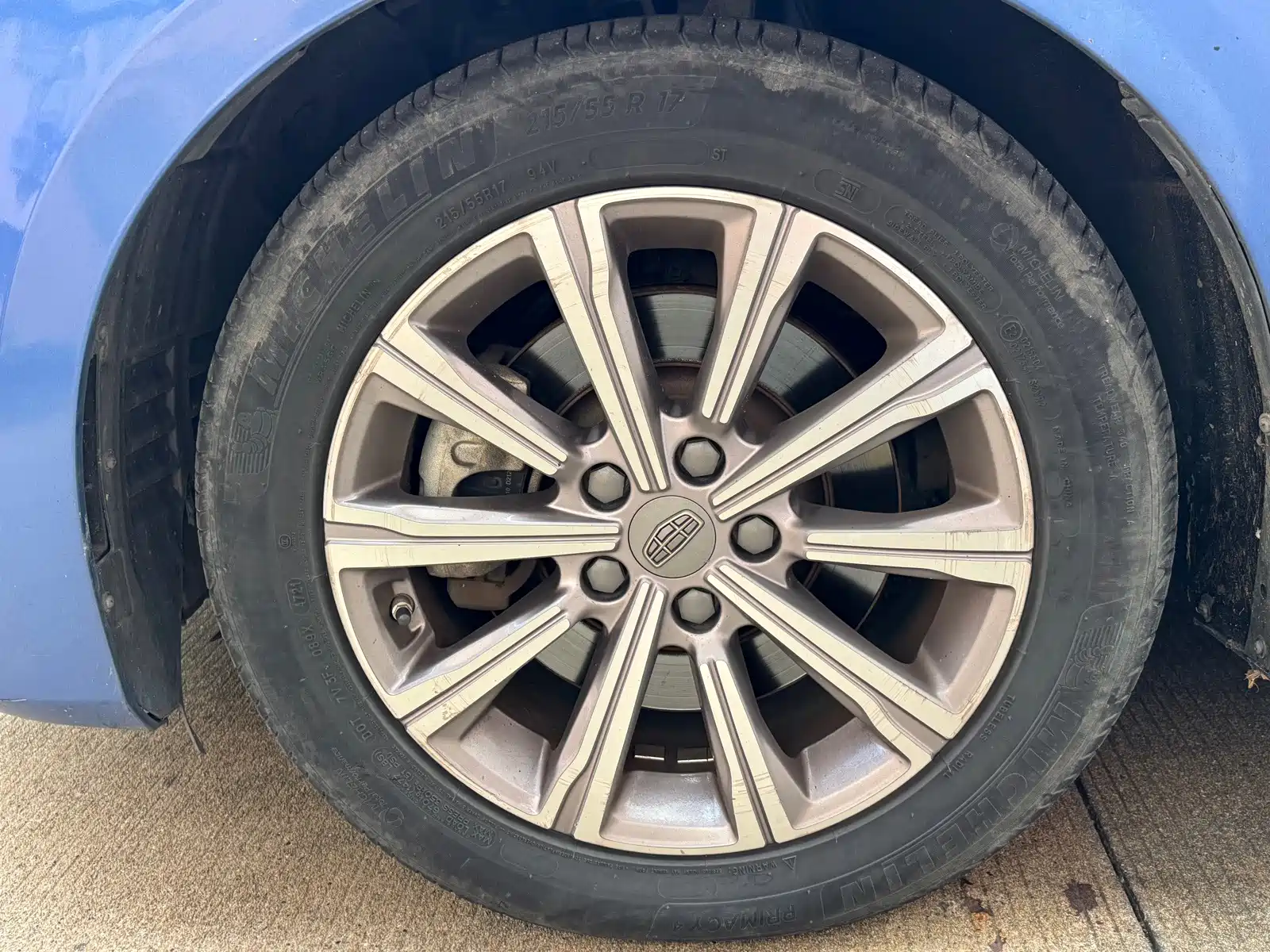 Фото 7 - Geely Borui