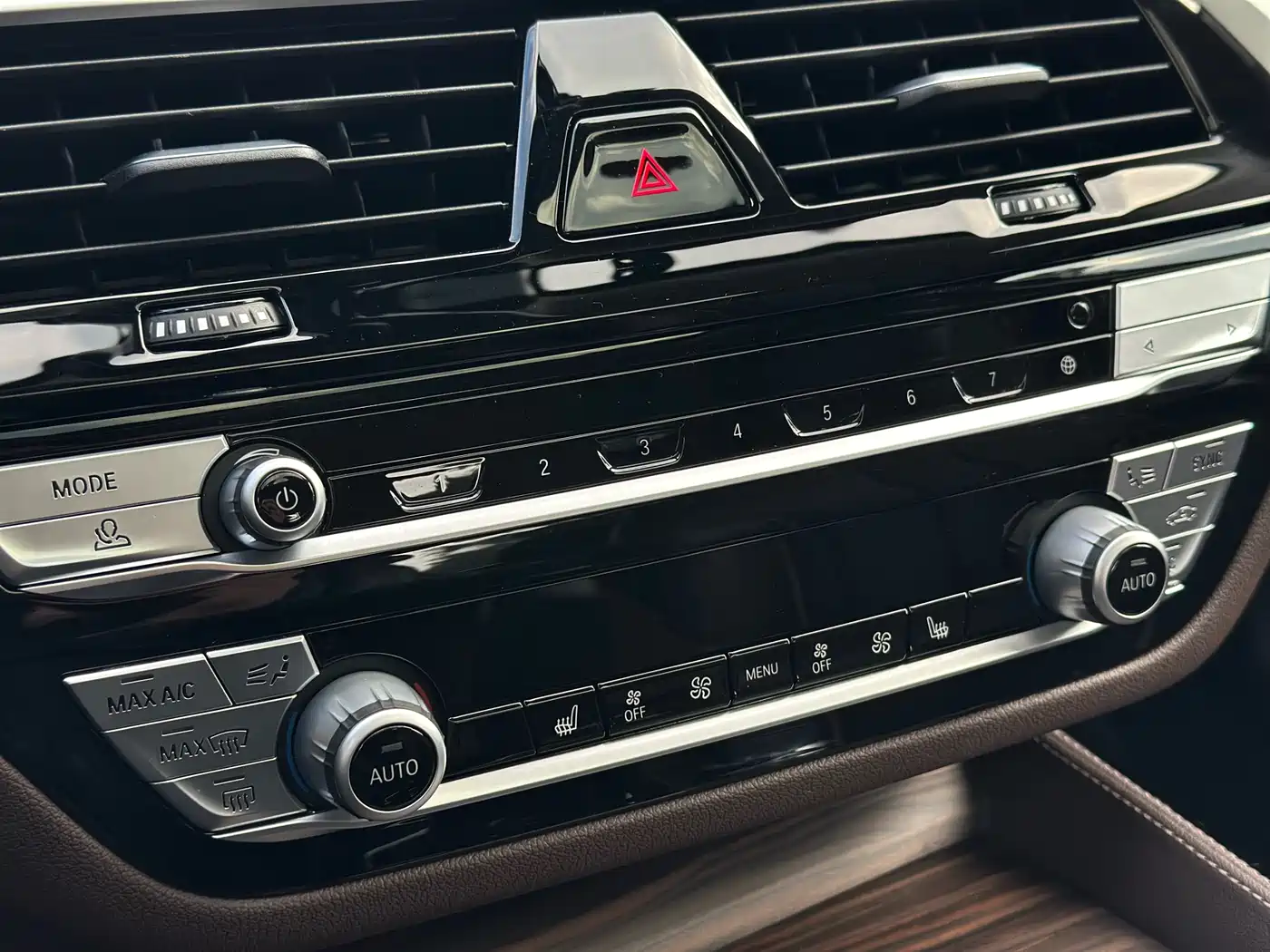 BMW 5 Series 2020 530Li Leading Luxury Package фото 20