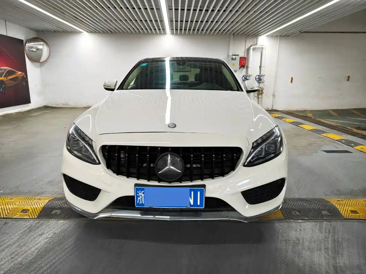 Mercedes-Benz C-Class 2016 C 200 L Sport фото 2