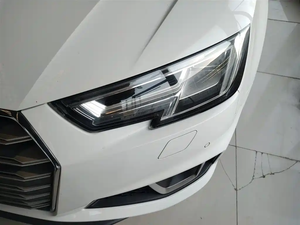 Audi A4L 2019 40 TFSI Fashion (China V) фото 18