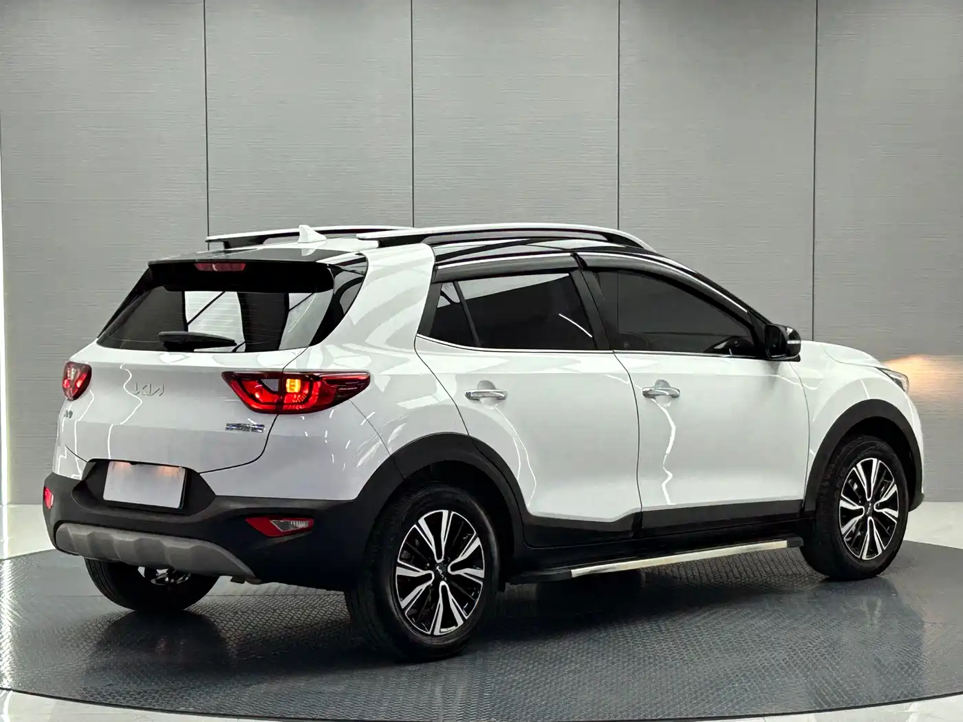Kia KX1 2021 1.4L CVT Sunroof Version фото 4