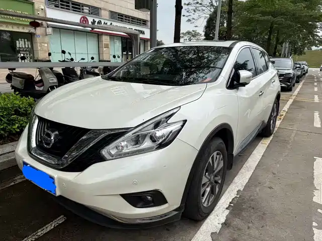 NISSAN LOULAN