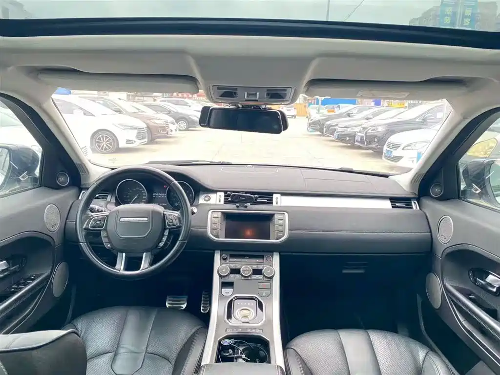 Land Rover Range Rover Evoque (Import) 2013 2.0T 5-door Dynamic Edition фото 5