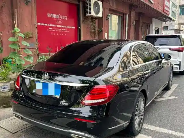 Mercedes-Benz E-Class 2020 E 300 L Luxury Model фото 3