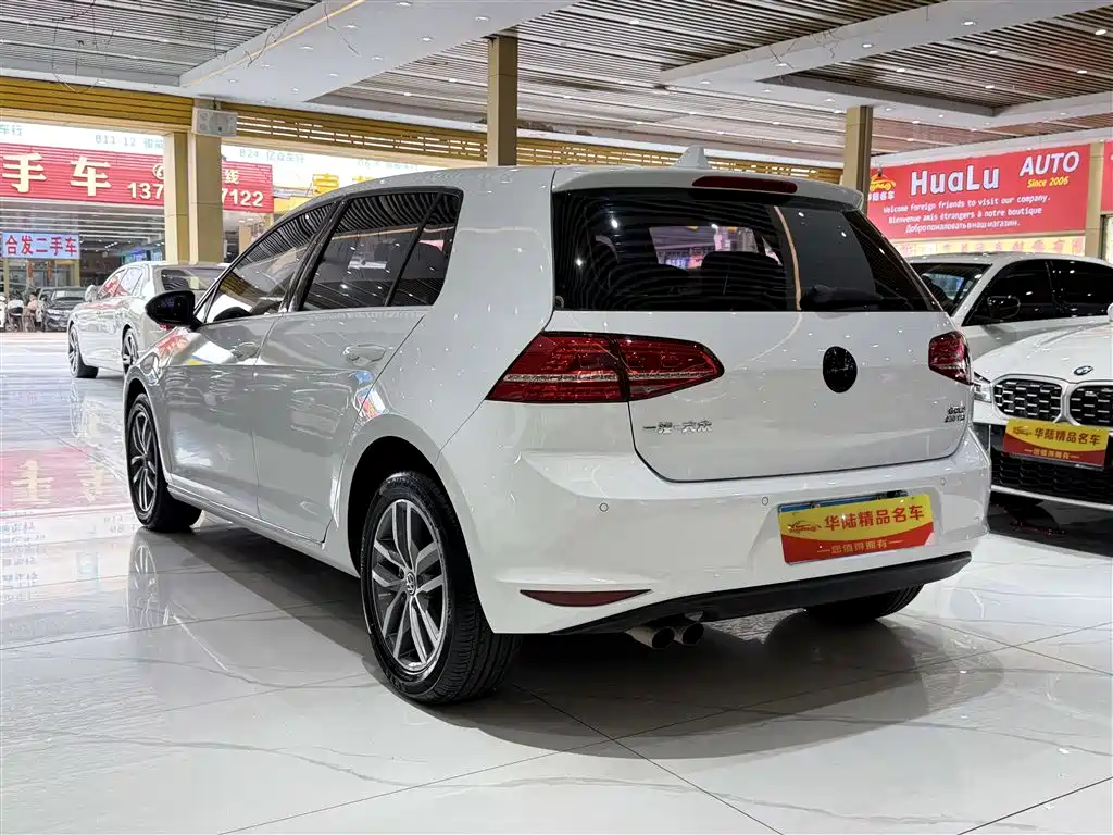 Volkswagen Golf 2015 1.4TSI Automatic Luxury фото 4