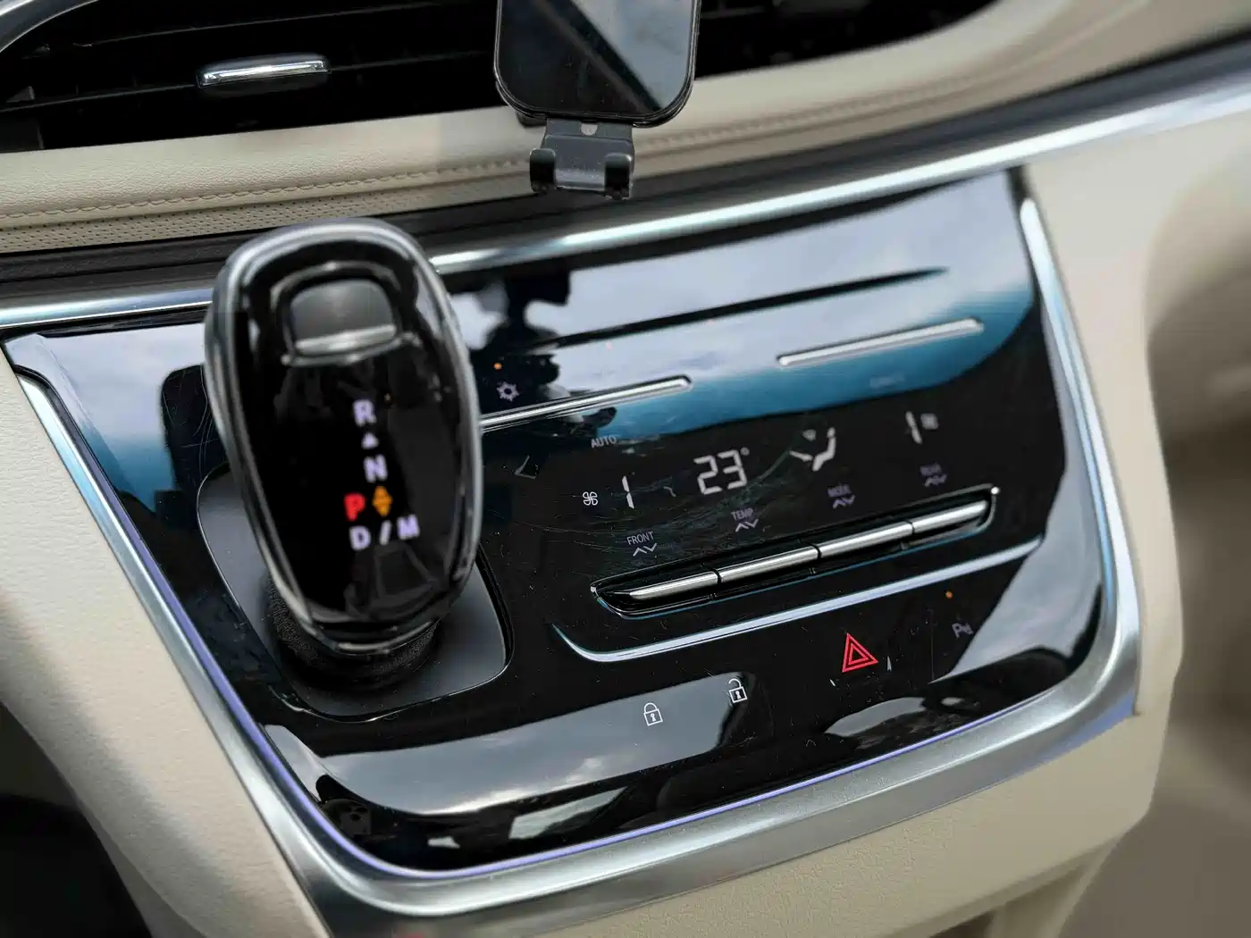 Buick GL8 2023 Land Business Class Premium фото 13