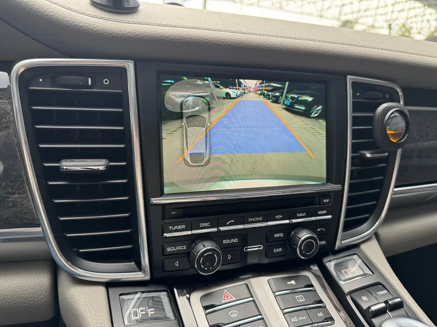 Porsche Panamera 2010 Panamera 4 3.6L фото 8