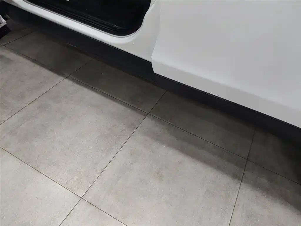 Land Rover Discovery Sport 2018 240PS PURE Edition фото 22
