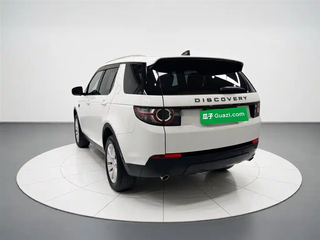 Land Rover Discovery Sport 2018 240PS PURE Edition фото 6