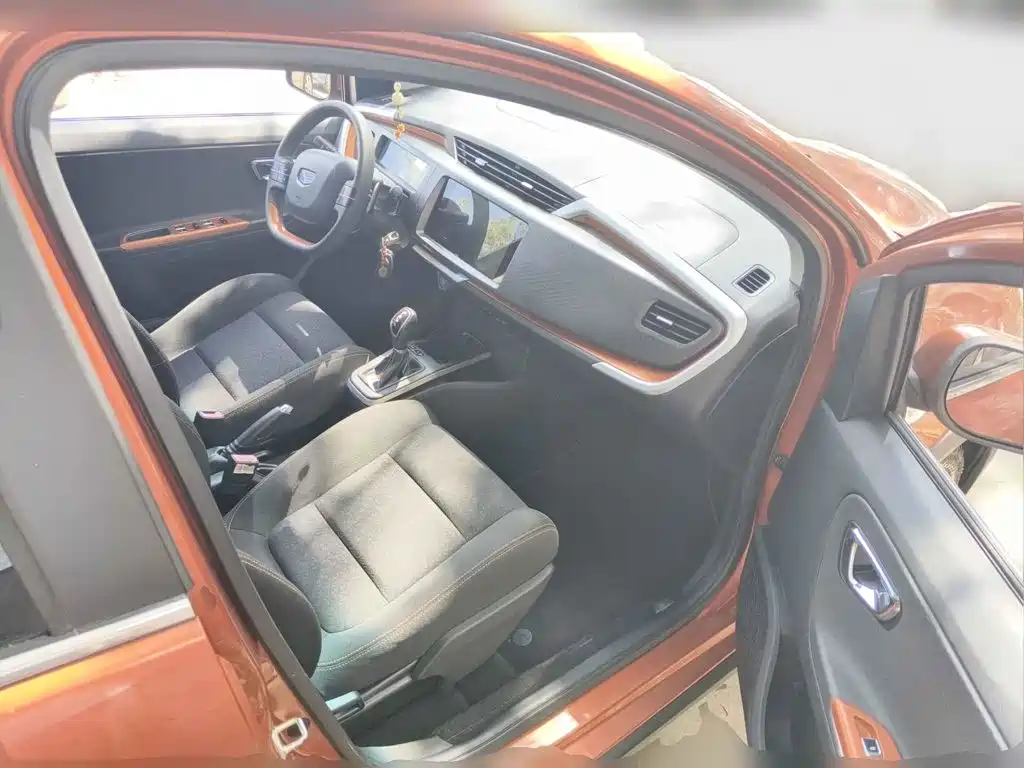 Geely Yuanjing X1 2019 2017 1.3L Auto Fun Edition