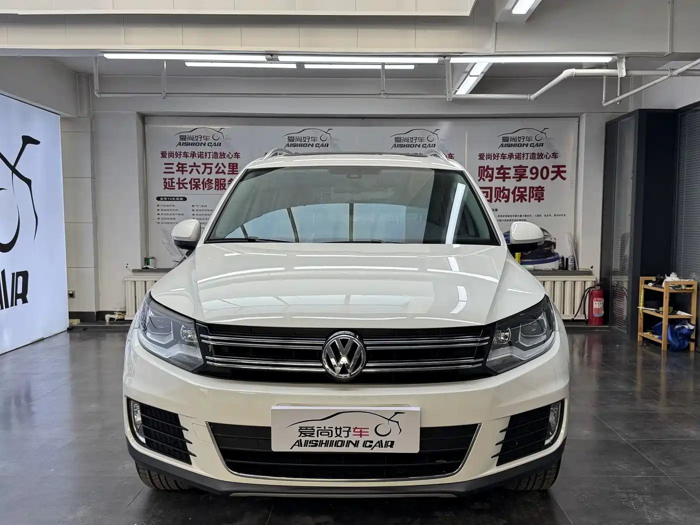Volkswagen Tiguan 2015 1.8TSI Automatic 4WD Highline фото 2