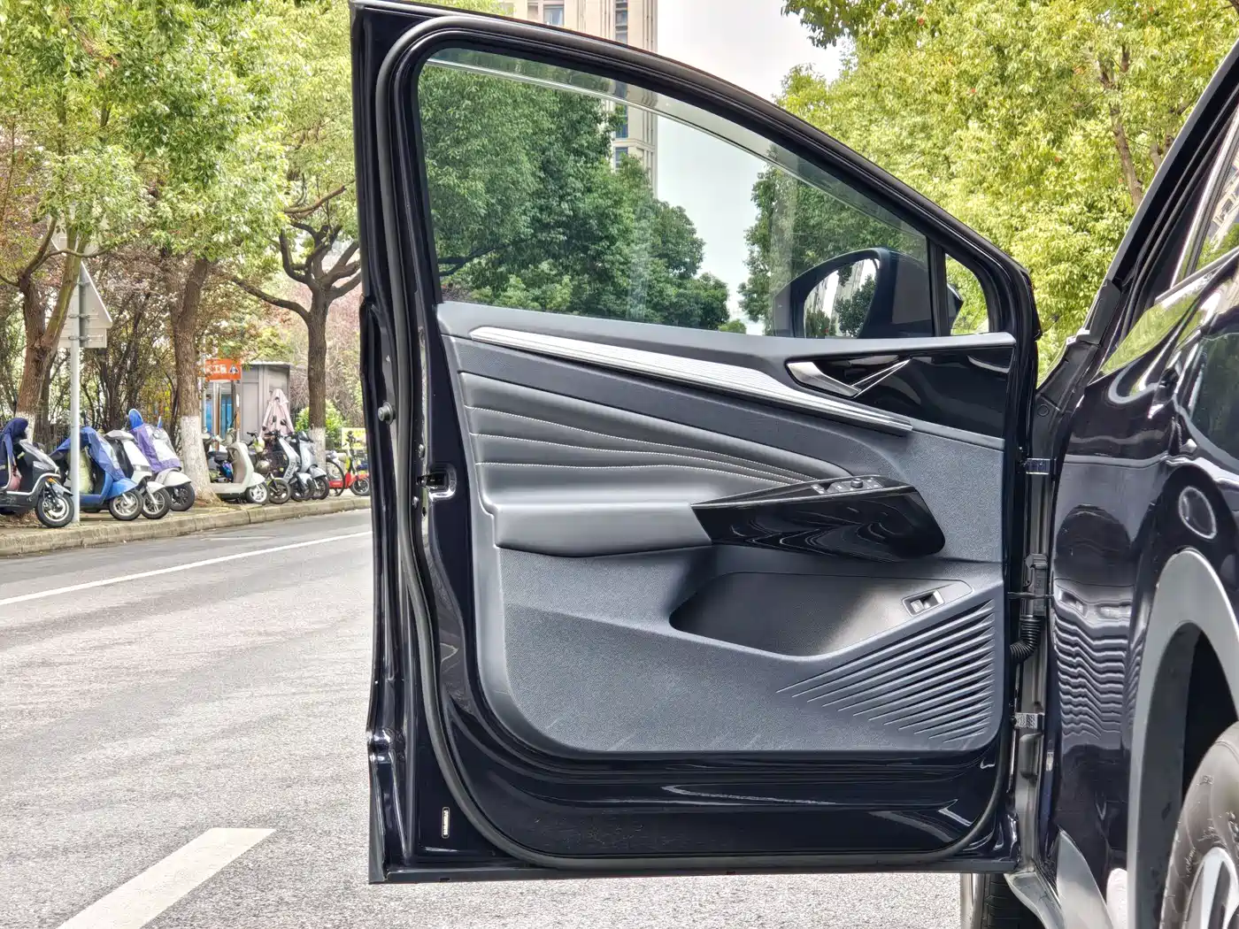 VOLKSWAGEN ID.4 CROZZ