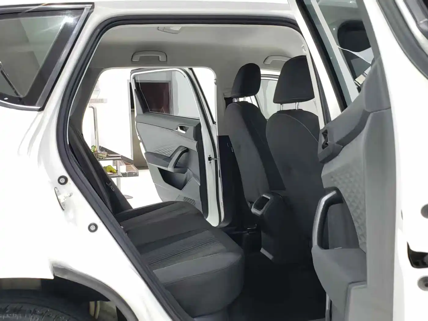 Volkswagen Tharu 2019 Model 280TSI 2WD Trend Edition China VI фото 8