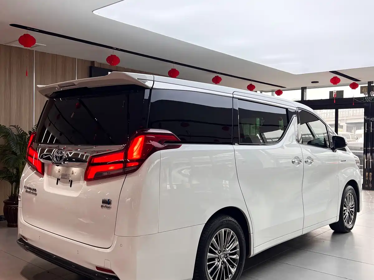 Toyota Alphard 2021 Hybrid 2.5L Premium фото 5