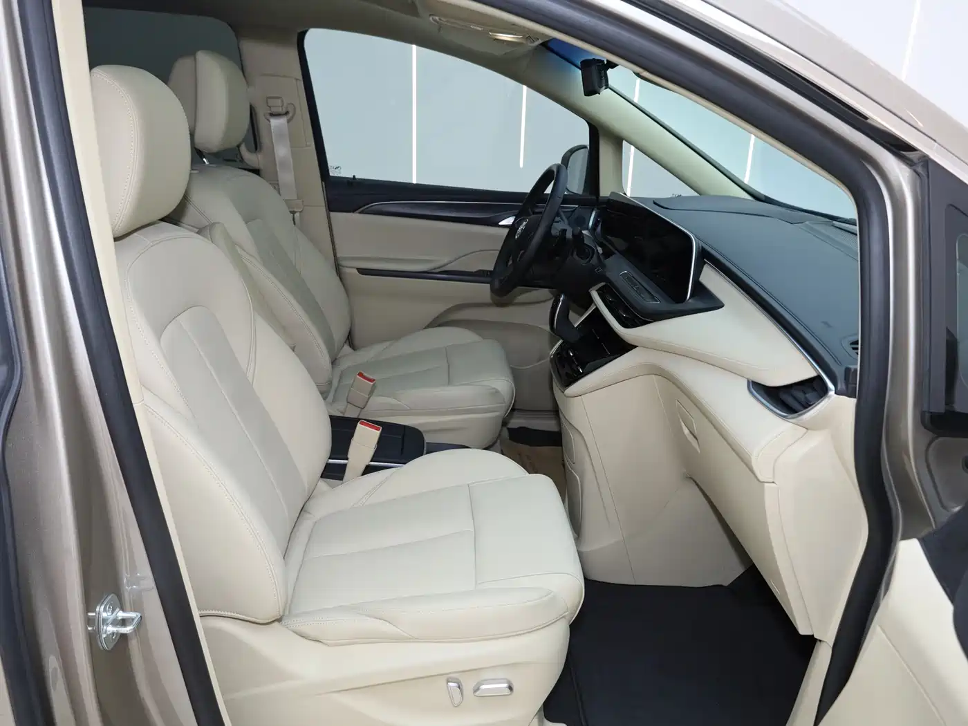 Buick GL8 2023 ES Landmaster Exclusive фото 21
