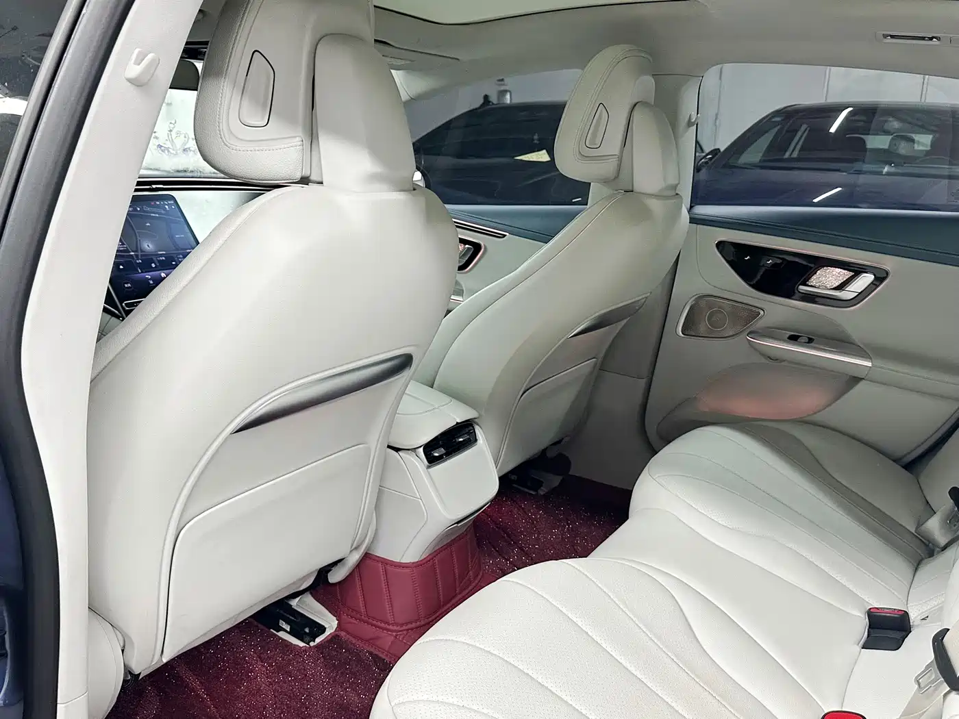 Mercedes-Benz EQE 2022 350 Pioneer Special Edition фото 16
