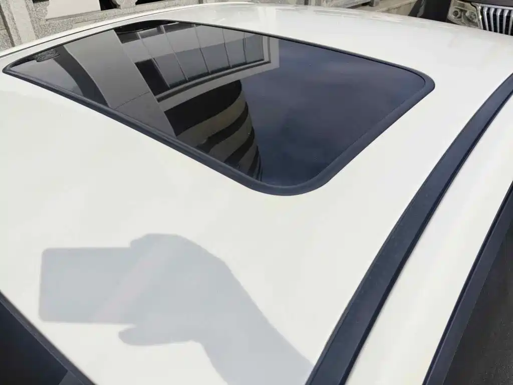 Photo 6 - Changan Eado DT