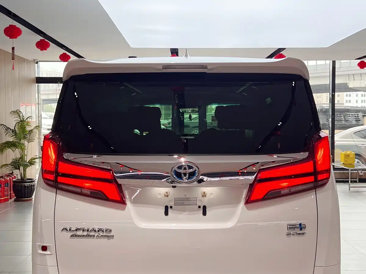 Toyota Alphard 2021 Hybrid 2.5L Premium фото 4