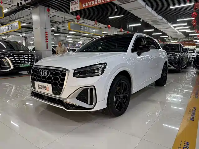 Audi Q2L 35 TFSI, Актив, Спорт