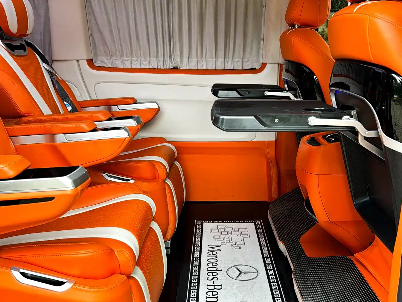 Mercedes-Benz Vito 2023 2.0T Elite 7-Seater фото 9